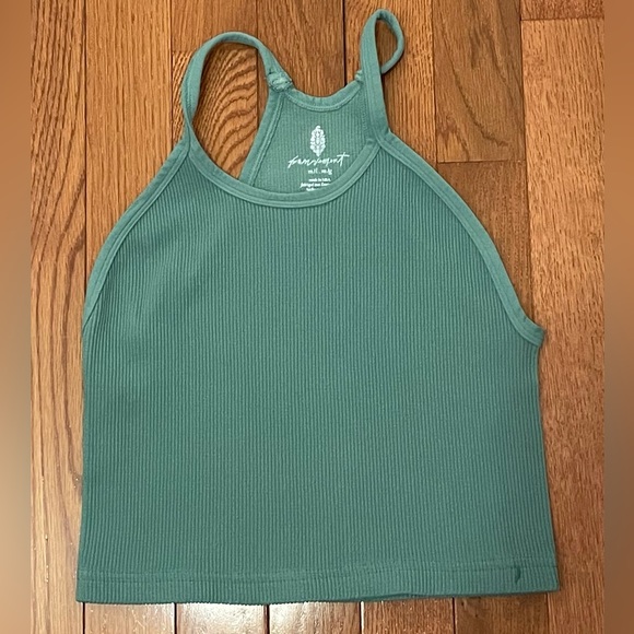 NEW Free People Happiness Runs Crop Tank Deep Balsam Green M/L $30 - Picture 3 of 6